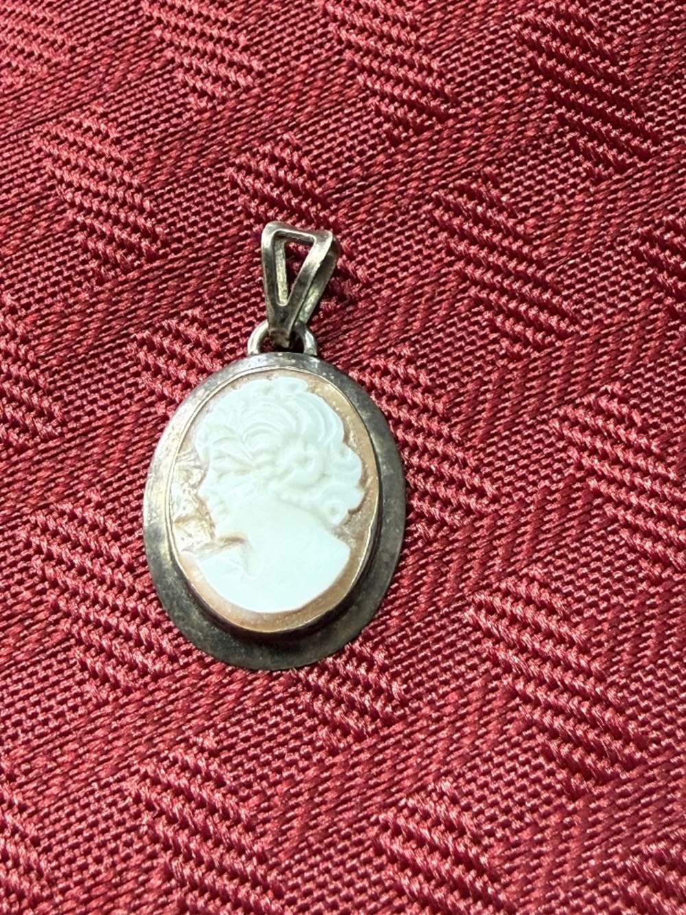 Vintage 925 Sterling Silver Carved Shell Cameo Pendant Visible Hallmark Stamp